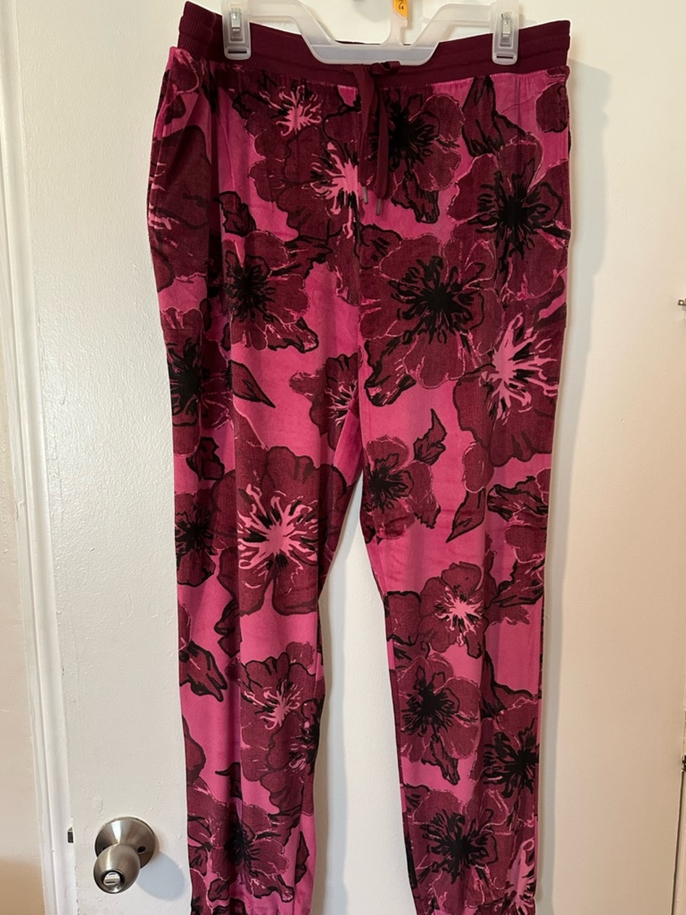 Secret Treasures Pink and Maroon Floral Jogger Pajama Pants